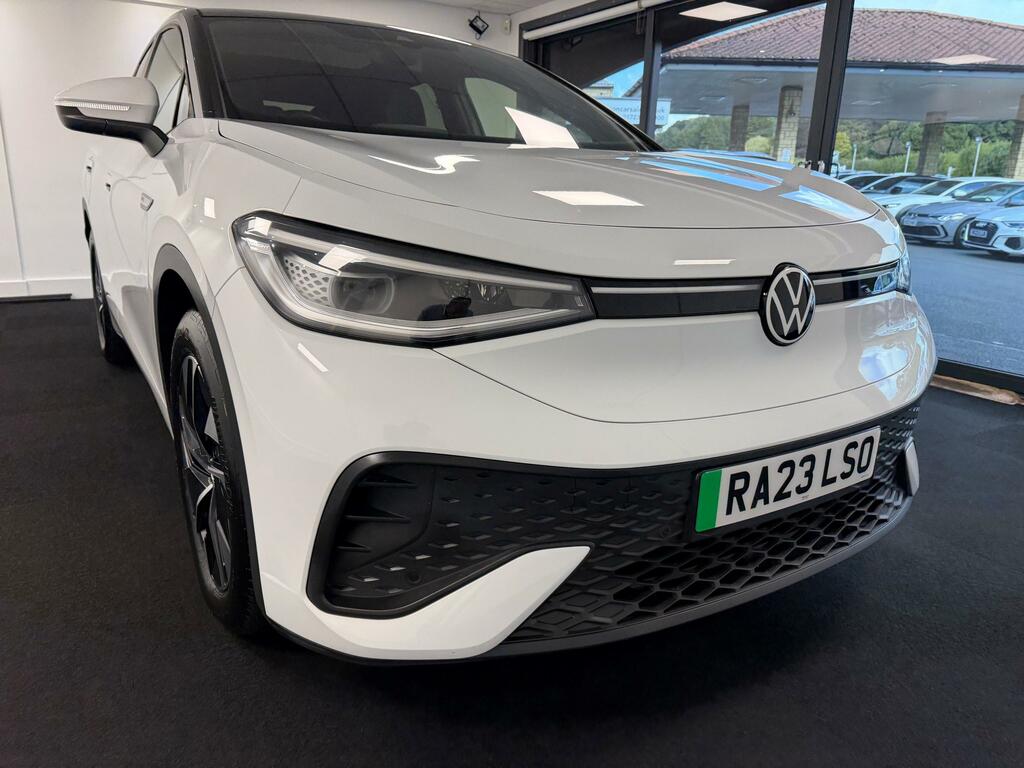 Volkswagen ID.5 Pro 77Kwh Style Suv Electri White #4