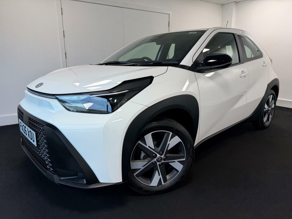 Toyota Aygo X Hybrid 1.5H Icon Hatchback Hy White
