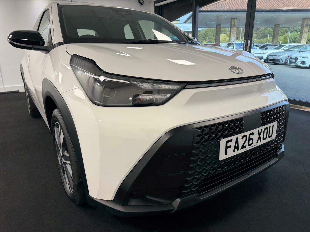 Toyota Aygo X Hybrid 1.5H Icon Hatchback Hy White #4