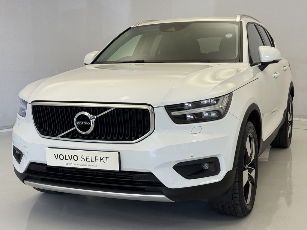 Volvo XC40 1.5 T3 Momentum Pro White #5
