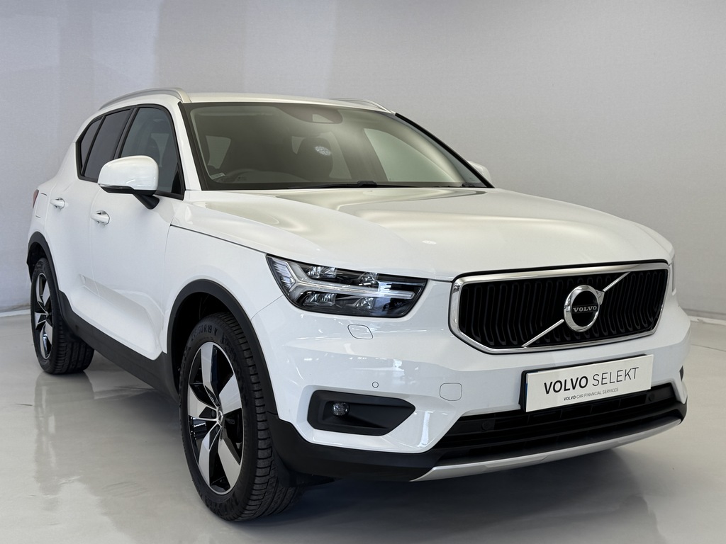 Volvo XC40 1.5 T3 Momentum Pro White