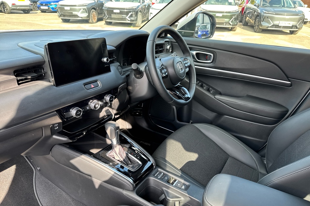 Honda Hr-V 1.5 Ehev Advance Cvt DK26NTF White #2