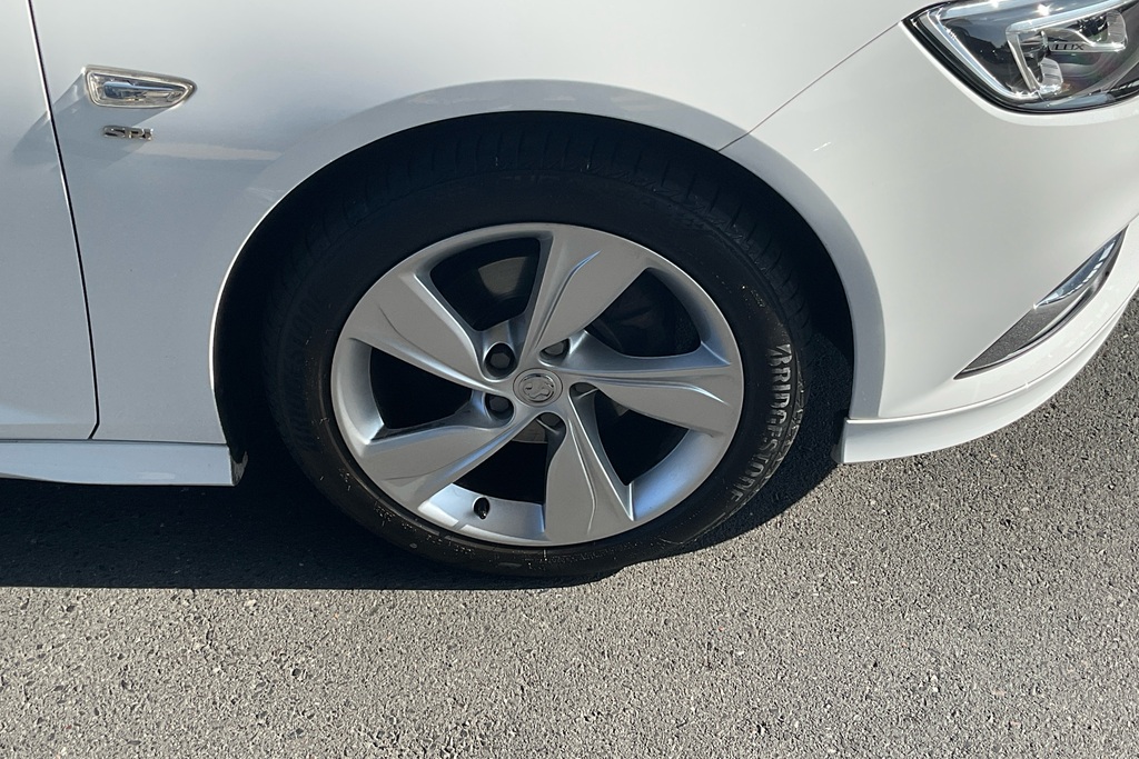 Vauxhall Insignia 1.5T Sri Vx-line Nav White #4