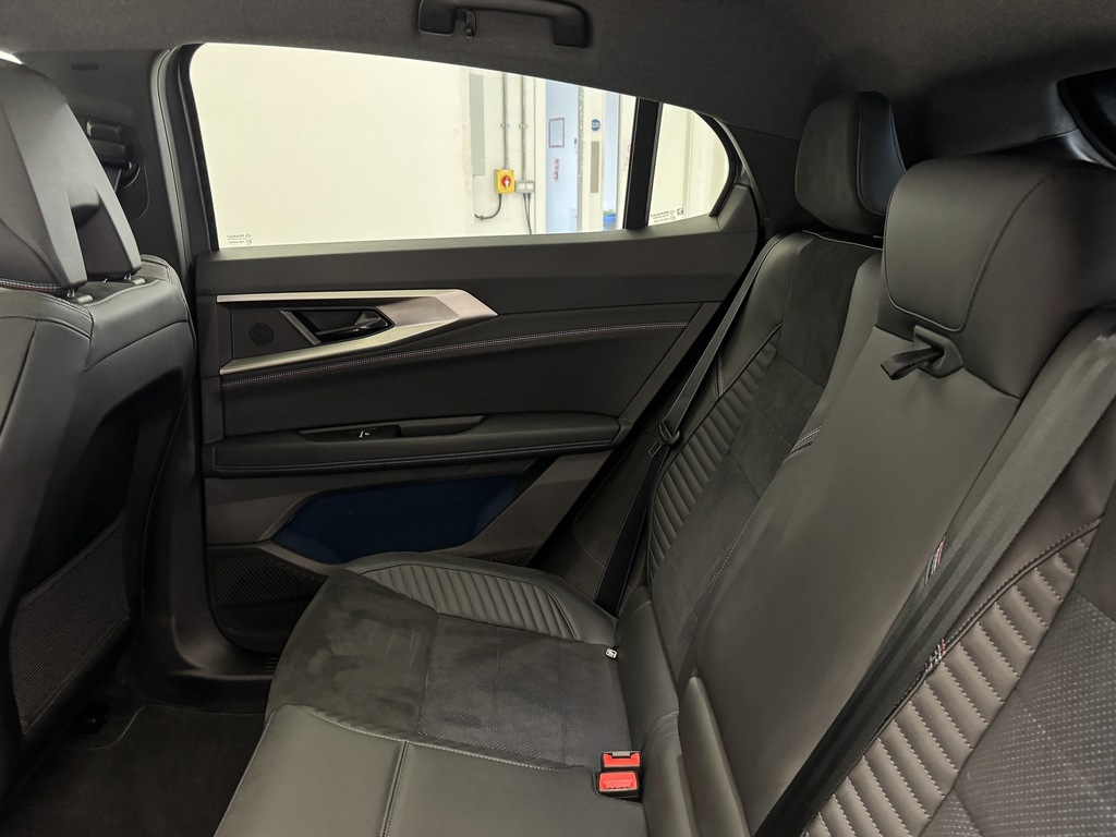 Renault Rafale E-tech Phev Techno Esprit Alpine Awd Black #16