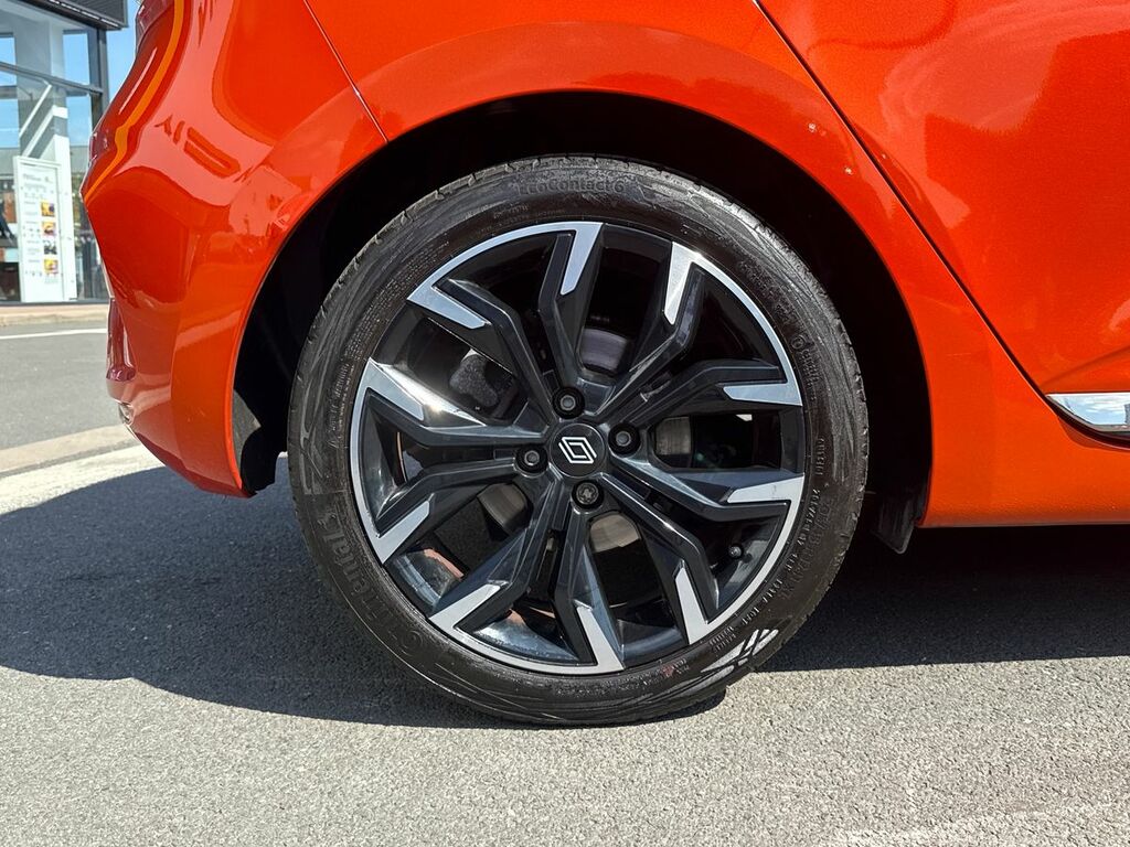 Renault Clio 1.6 E-tech Full Hybrid 145 Techno DS73JBZ Orange #4