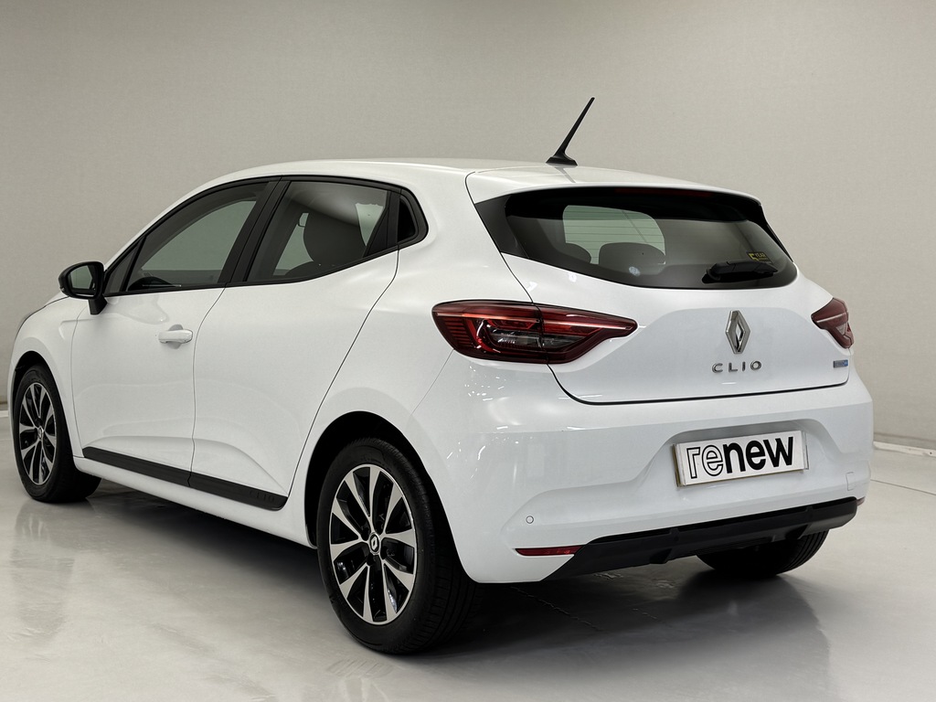 Renault Clio 1.6 E-tech Full Hybrid 145 Evolution BJ72APO White #6