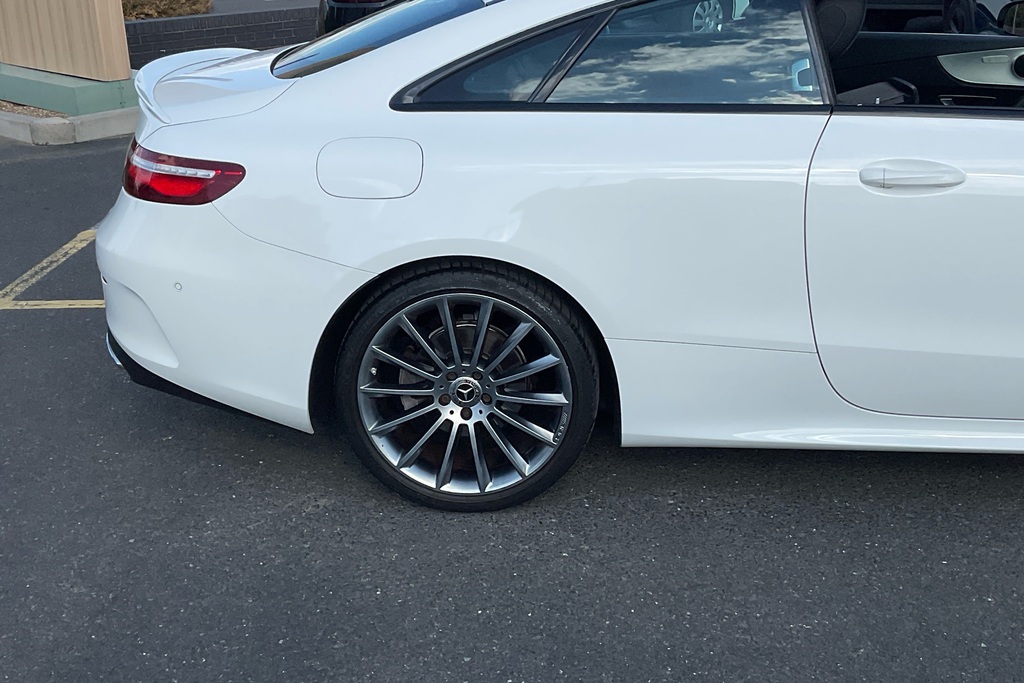 Mercedes-Benz E Class E220d Amg Line 9G-tronic PL17VSP White #4