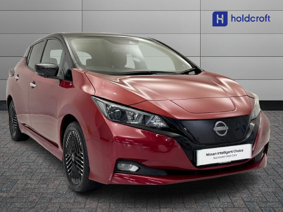 Nissan Leaf 110Kw N-connecta 39Kwh Red