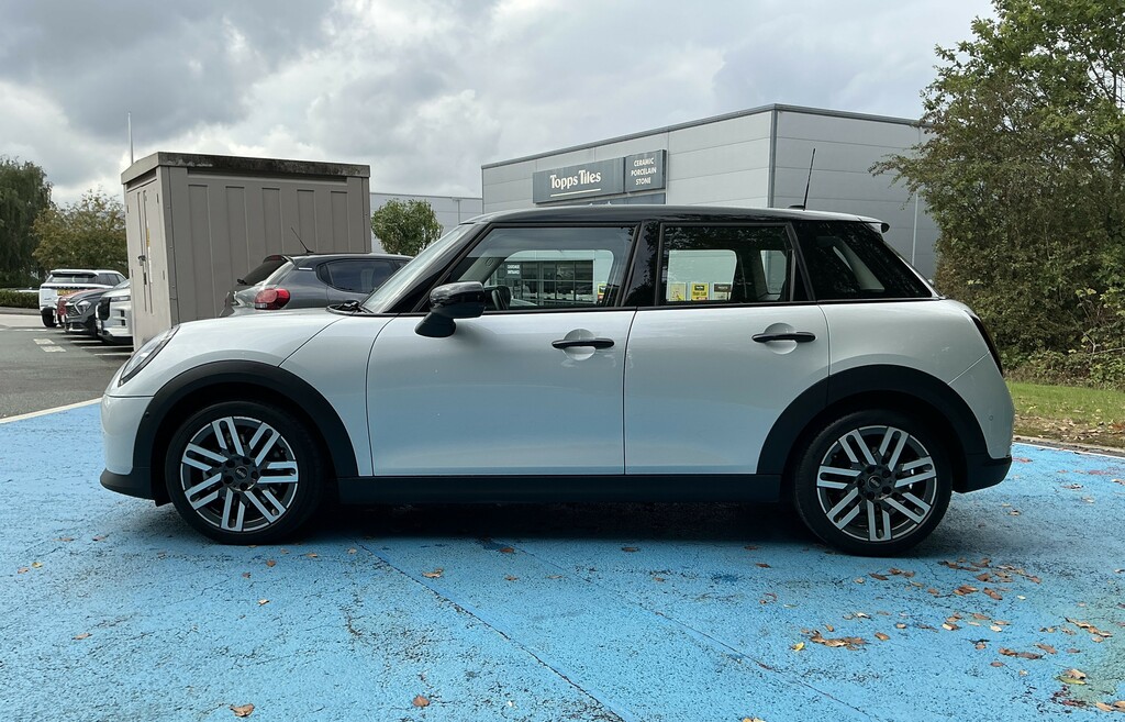 Mini Hatch 1.5 C Classic DA25UKF White #5