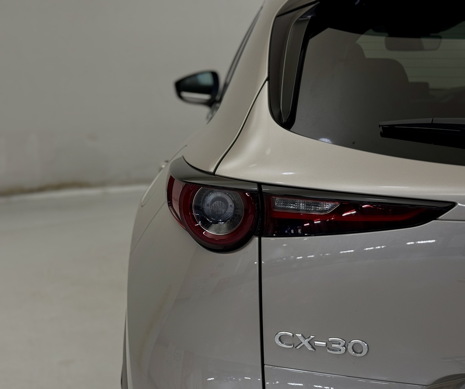 Mazda CX-30 2.5 E-skyactiv G Mhev 140 Takumi White #33