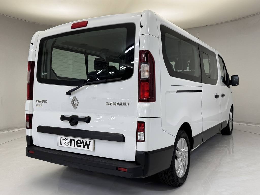 Renault Trafic Ll29 Energy Dci 125 Sport Nav 9 Seater White #4