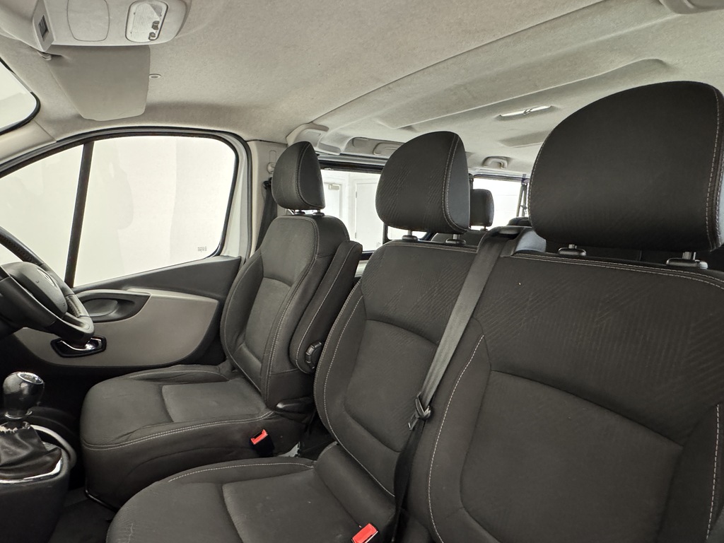 Renault Trafic Panel Van Silver #15