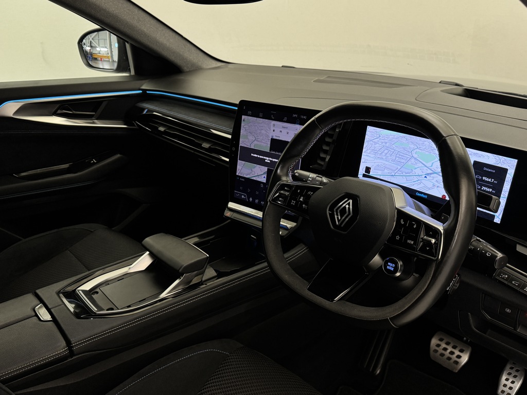 Renault Austral E-tech Full Hybrid Techno Red #11
