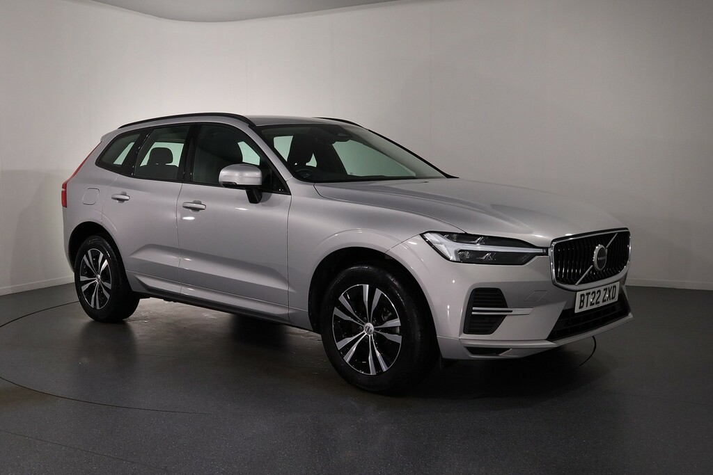 Volvo XC60 Momentum Silver