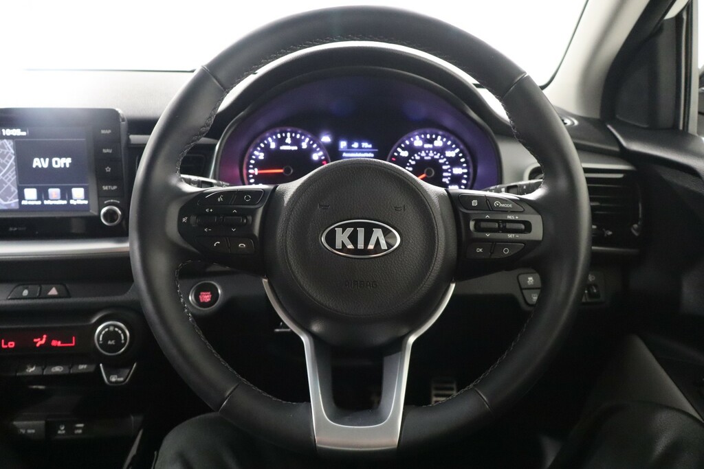 Kia Stonic Hatchback Red #15