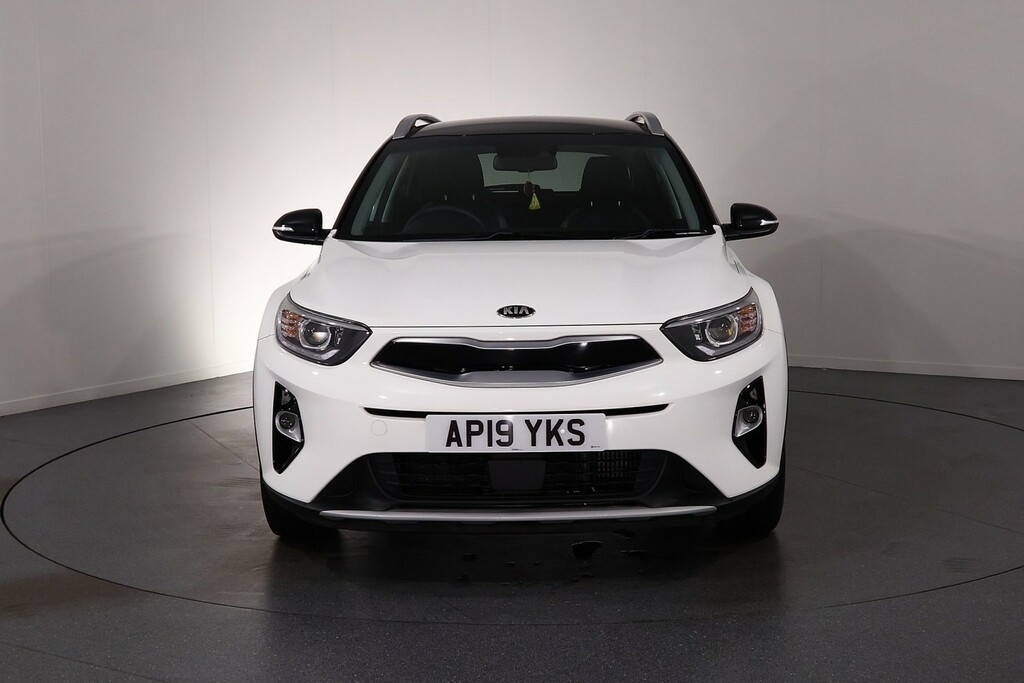 Kia Stonic 4 White #2