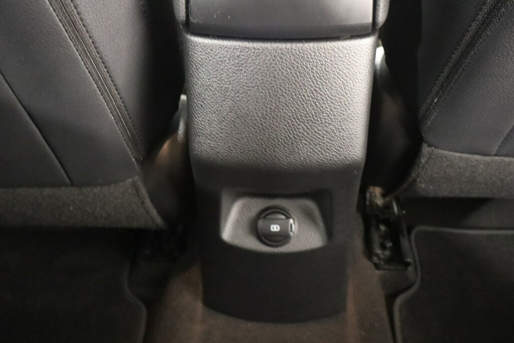 Kia Stonic First Edition Red #29