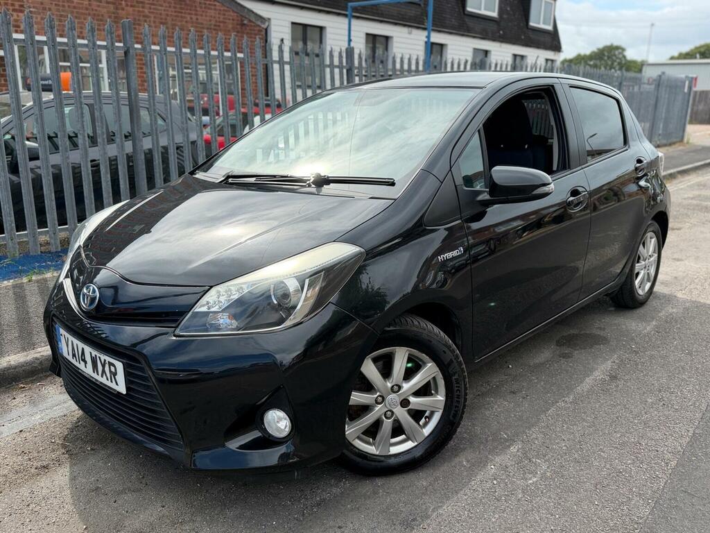 Toyota Yaris 1.5 Vvt-h Icon Plus Cvt Euro 5 Black #3