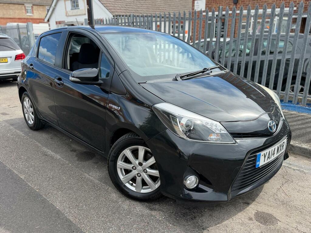 Toyota Yaris 1.5 Vvt-h Icon Plus Cvt Euro 5 Black