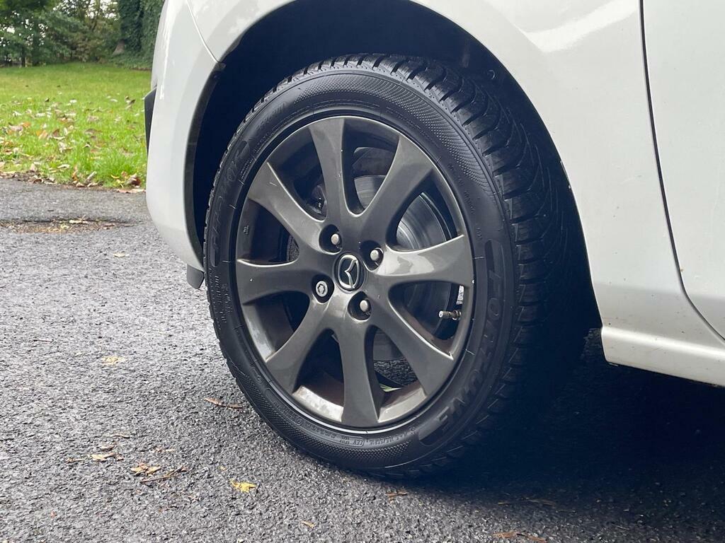 Mazda 2 Hatchback White #38