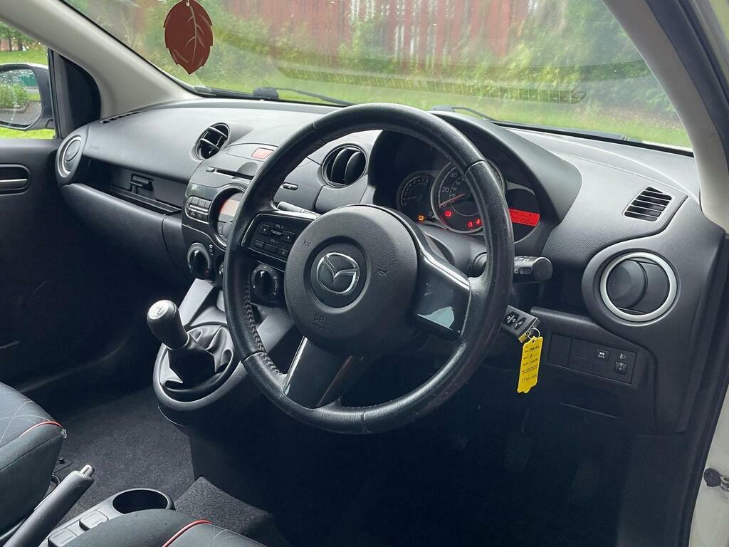 Mazda 2 Hatchback White #28