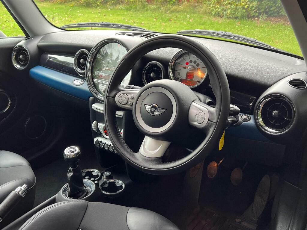 Mini Hatch 1.4 One Euro 4 2010 White #37