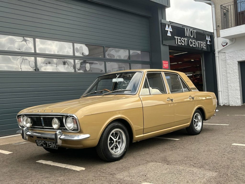 Ford Cortina Saloon Gold #6