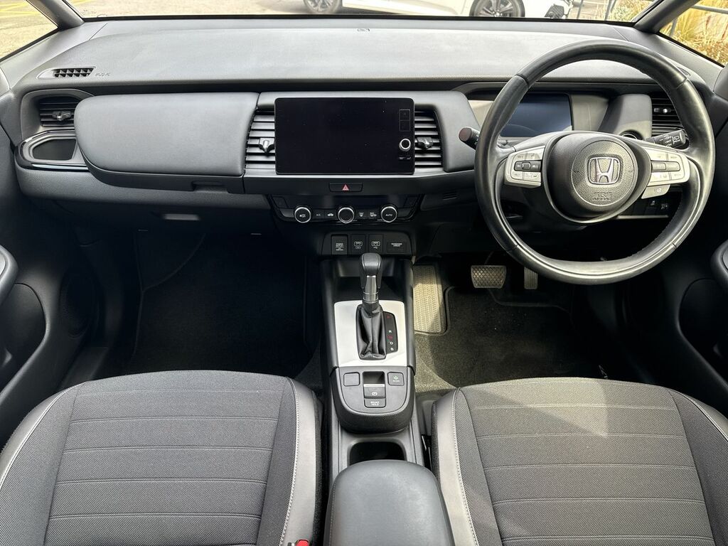 Honda Jazz 1.5 H I-mmd Crosstar Advance Hatchback RF23SVO White #4