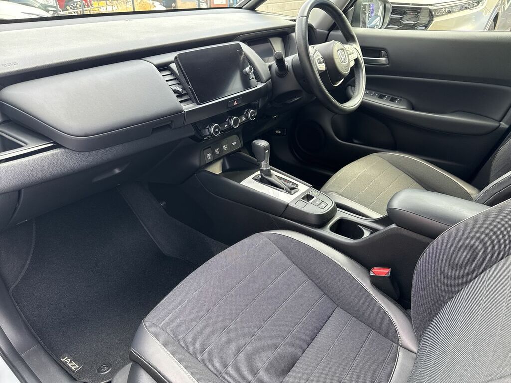Honda Jazz 1.5 H I-mmd Crosstar Advance Hatchback RF23SVO White #2