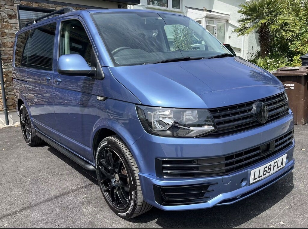 Volkswagen Transporter Shuttle 2.0 Tdi Bluemotion Tech S Blue