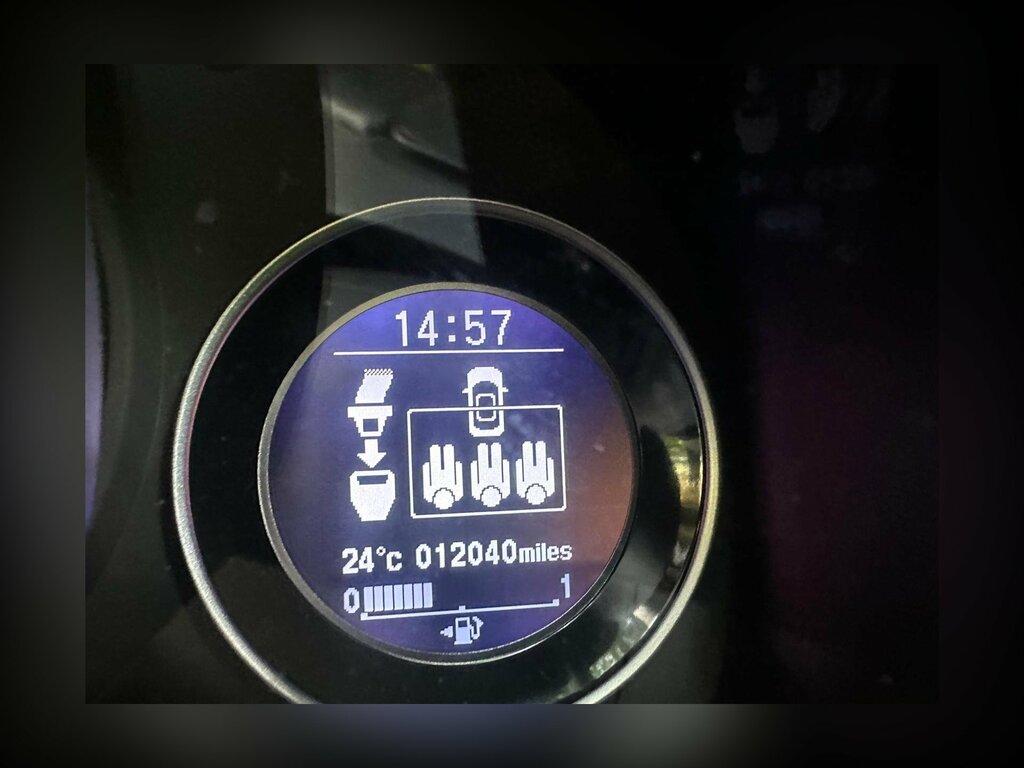 Honda Jazz 1.3 I-vtec Ex Navi Cvt Red #22