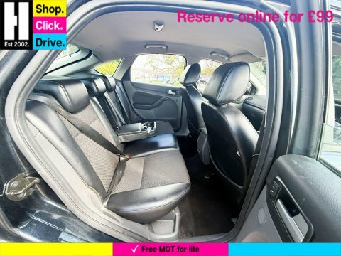 Ford Focus 2.0 Titanium Hatchback AD06OVE Black #3