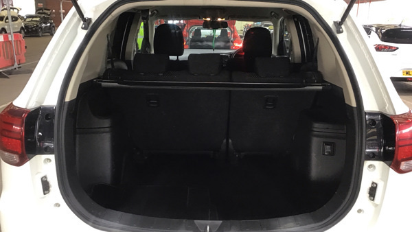 Mitsubishi Outlander Di-d 2 YN17FMY White #3