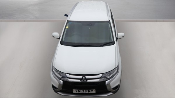 Mitsubishi Outlander Di-d 2 YN17FMY White #5