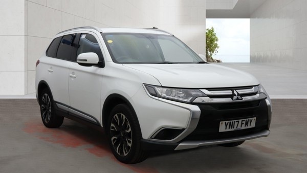 Mitsubishi Outlander Di-d 2 White