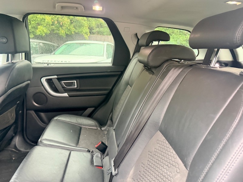 Land Rover Discovery Sport Td4 Se Tech YX18YVP Blue #4