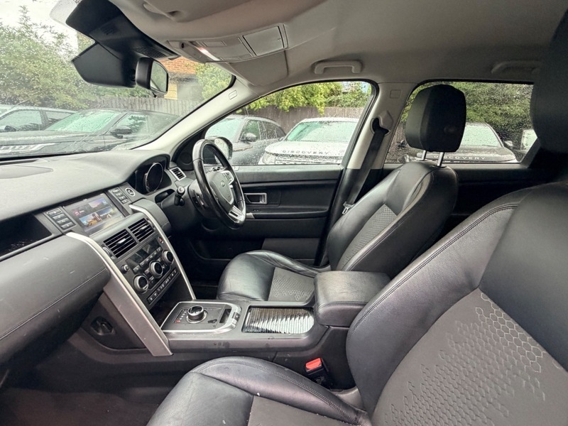 Land Rover Discovery Sport Td4 Se Tech YX18YVP Blue #6