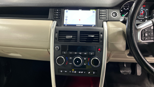 Land Rover Discovery Sport Td4 Hse Luxury Grey #4