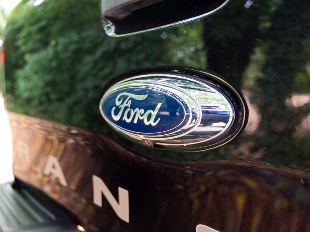Ford Ranger  Black #85