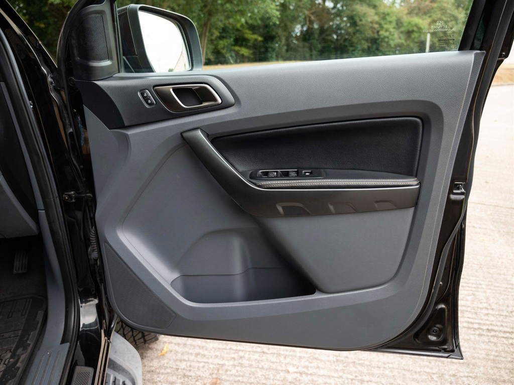 Ford Ranger  Black #10