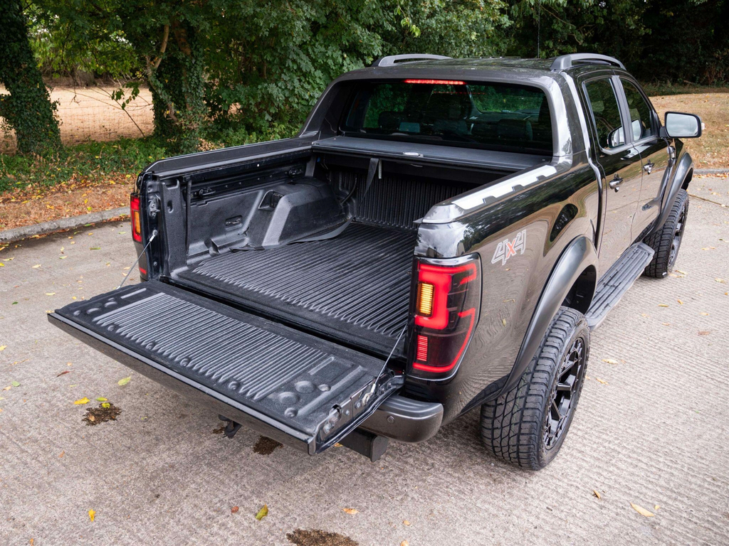 Ford Ranger  Black #69
