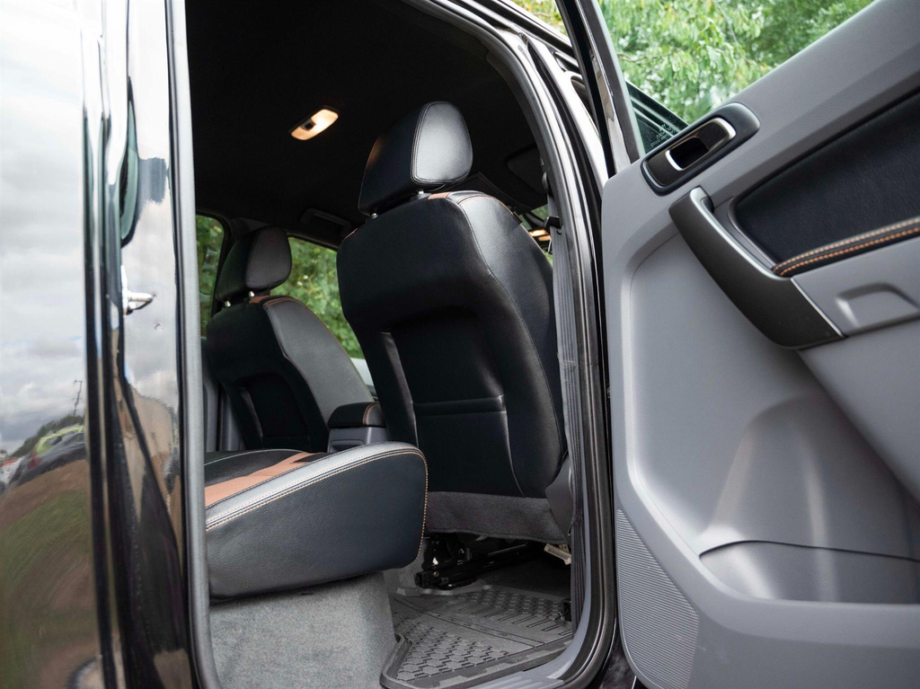 Ford Ranger  Black #38