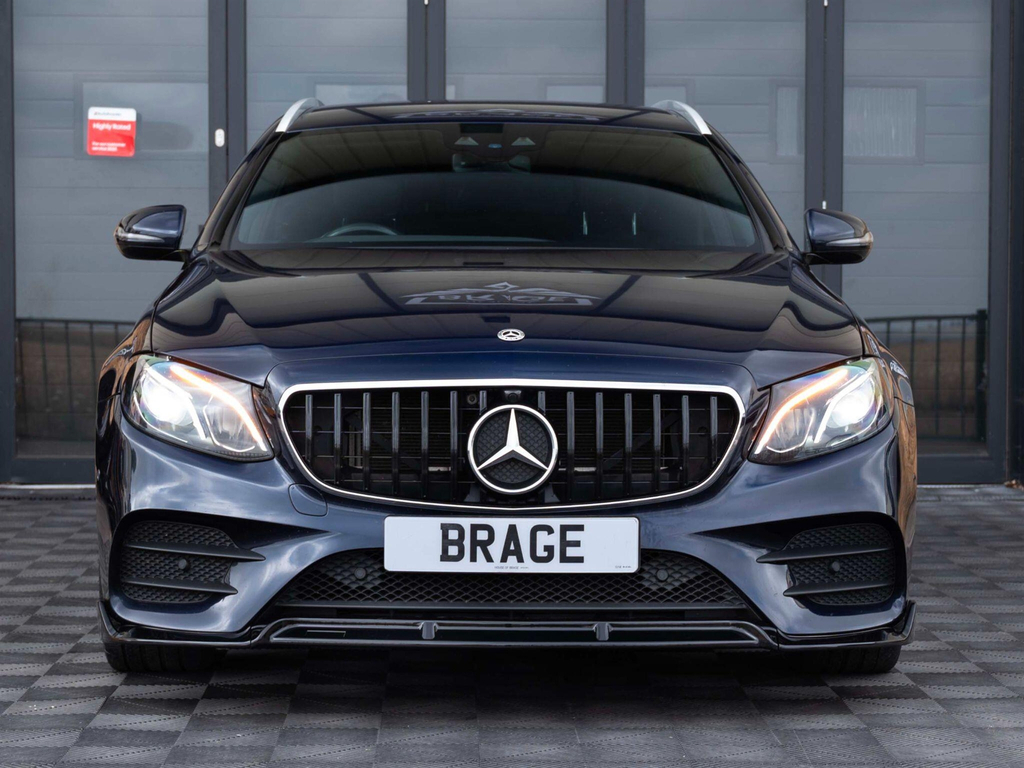 Mercedes-Benz E Class E 220 D Black #53