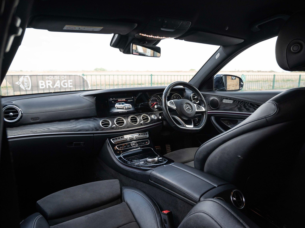 Mercedes-Benz E Class E 220 D Black #25