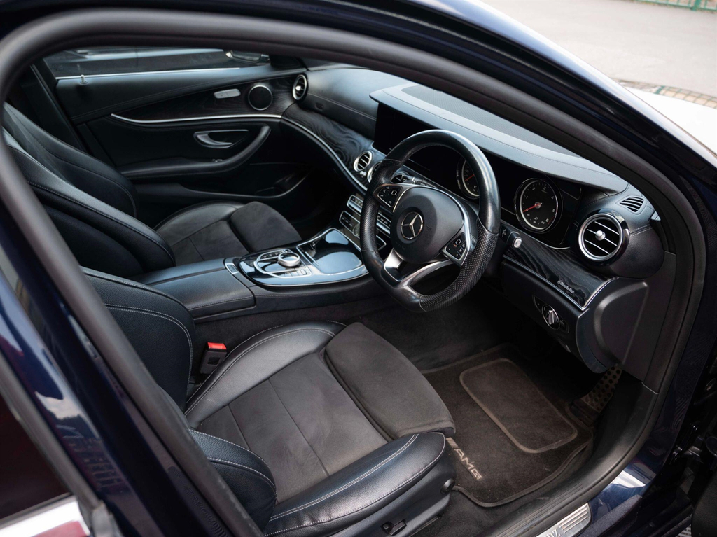 Mercedes-Benz E Class E 220 D Black #14