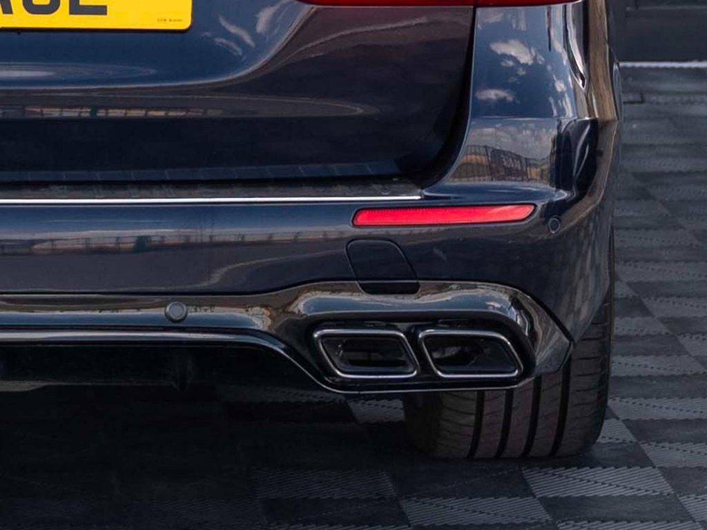 Mercedes-Benz E Class E 220 D Black #42