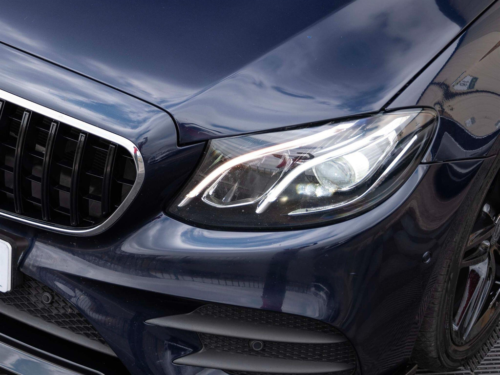 Mercedes-Benz E Class E 220 D Black #39