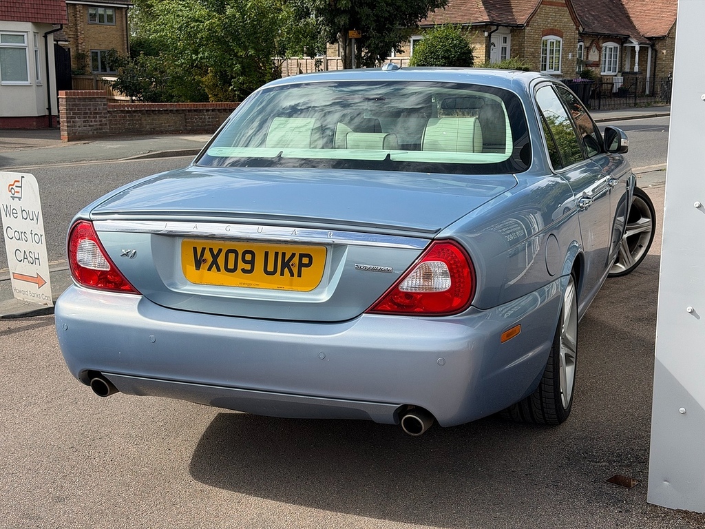 Jaguar XJ Td Sovereign Blue #2