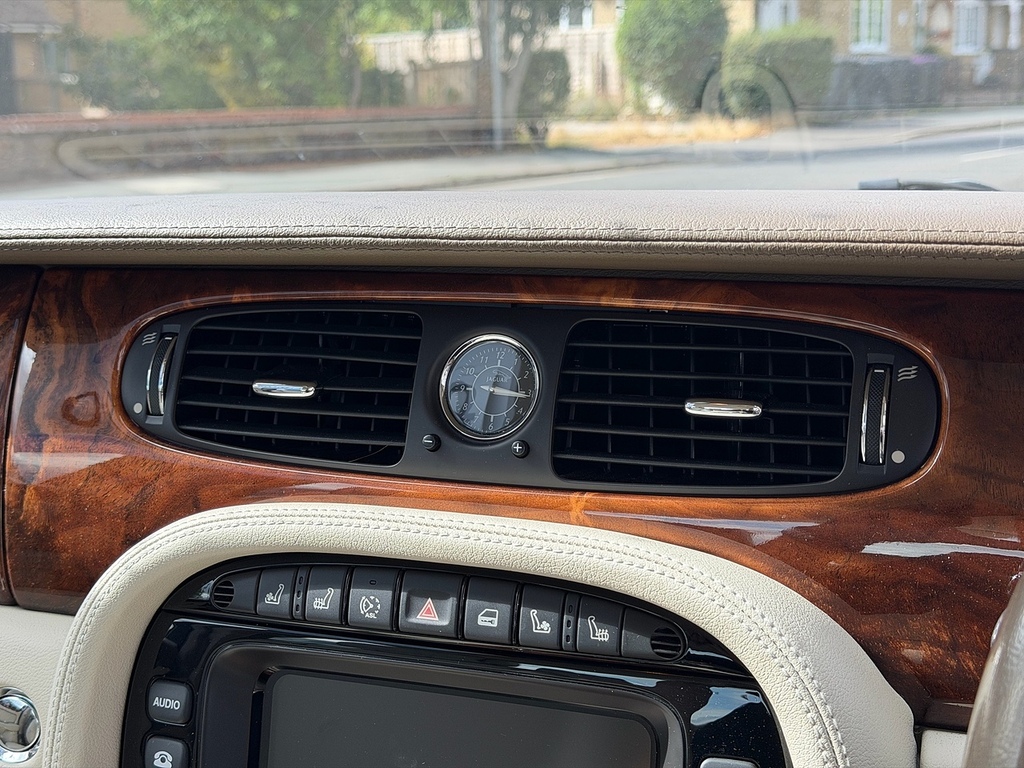 Jaguar XJ Td Sovereign Blue #6
