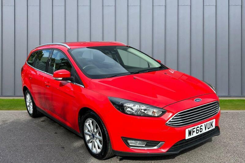 Ford Focus 1.0T Ecoboost Titanium Euro 6 Ss Red